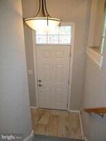 2774 Grovemore Ln in Vienna, VA - Building Photo