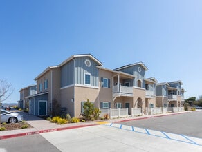 Guadalupe Court Apartments in Guadalupe, CA - Building Photo - Building Photo