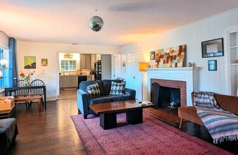 238 Goetting Way in Vista, CA - Foto de edificio - Building Photo