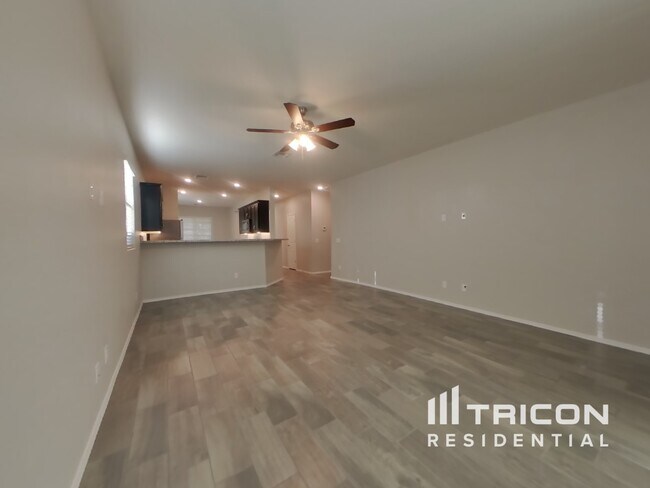 17206 W Diana Ave in Waddell, AZ - Building Photo - Building Photo