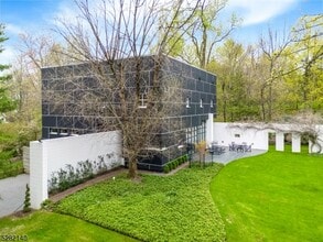 451 Mountain Ave in Caldwell, NJ - Building Photo - Building Photo