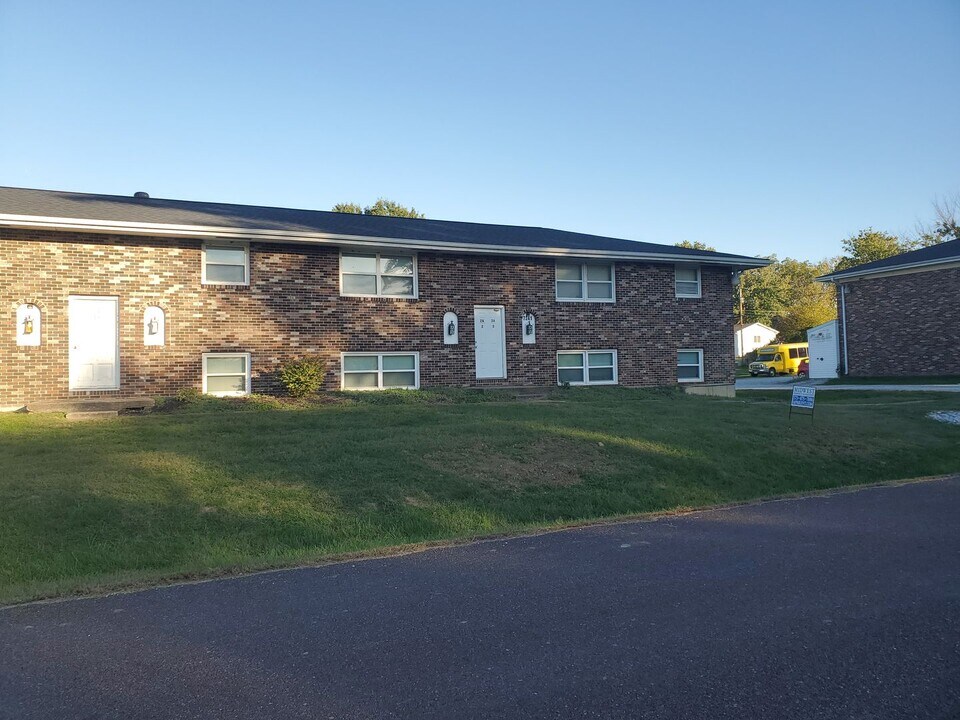 7241 E Sunny Vale Dr in Columbia, MO - Building Photo