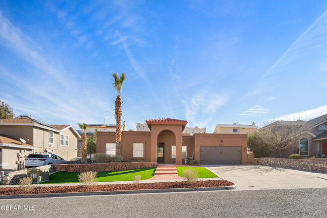 1424 Rainbow Ridge Dr in El Paso, TX - Building Photo - Building Photo