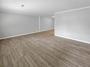 8438 Stonewall Jackson Dr in Jonesboro, GA - Building Photo - Building Photo