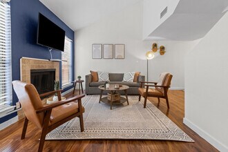 708 S 1st St, Unit SI ID1422350P in Austin, TX - Foto de edificio - Building Photo