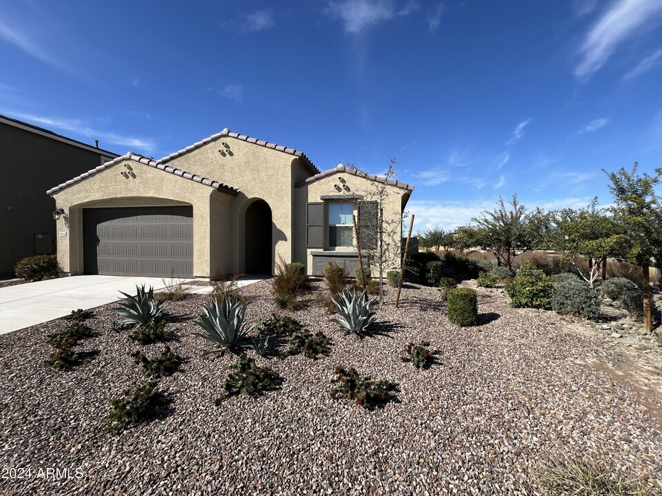 9844 E Satellite Dr in Mesa, AZ - Building Photo