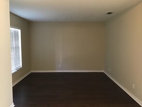 565 SW Undallo Rd in Port St. Lucie, FL - Building Photo - Building Photo