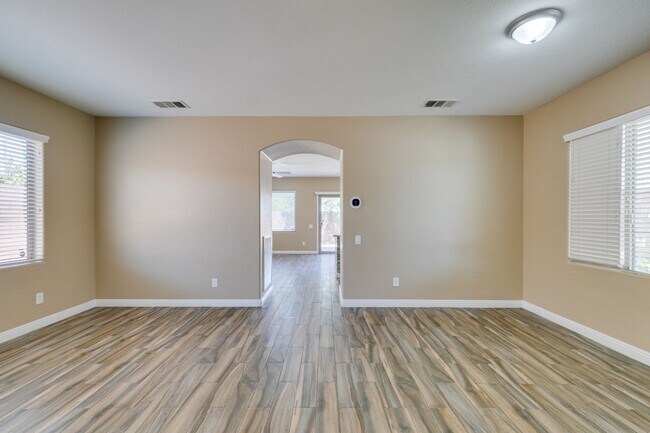 8944 Bandinella Ave in Las Vegas, NV - Building Photo - Building Photo