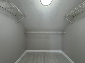 934 S Lipona in Tallahassee, FL - Building Photo - Building Photo