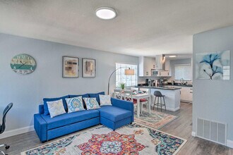 434 Larkin St, Unit ID1305178P in Monterey, CA - Foto de edificio - Building Photo