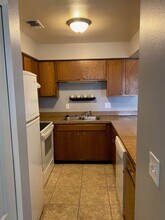 607 Casa Park Ct E in Winter Springs, FL - Building Photo - Building Photo