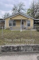 1202 Division Ave in San Antonio, TX - Building Photo
