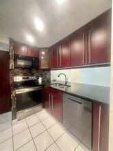 717 Gardens Dr in Pompano Beach, FL - Building Photo - Building Photo