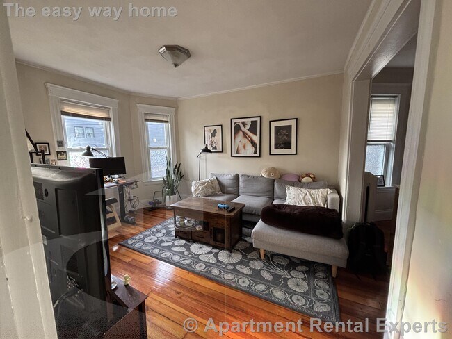 9 Orrin St in Cambridge, MA - Foto de edificio - Building Photo