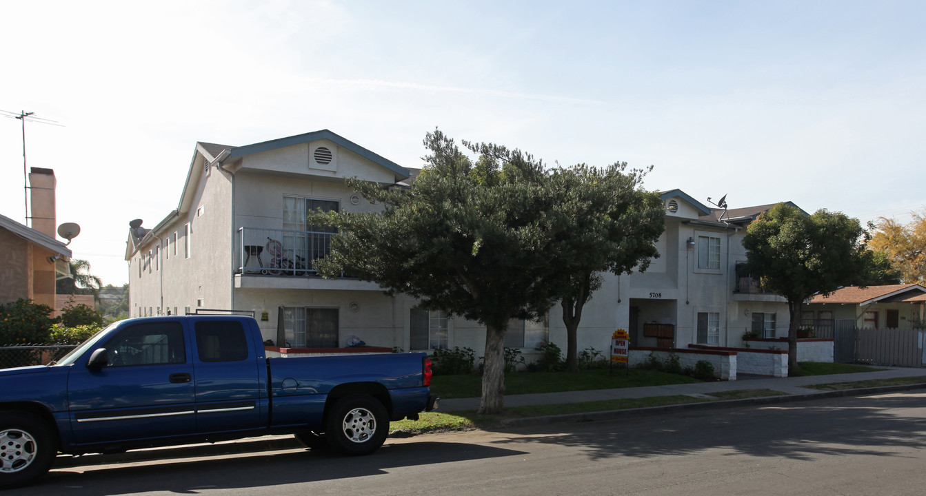 Highland Meadows (Fayette) in Los Angeles, CA - Building Photo