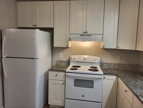 6820 N Ridge Ct in Charlotte, NC - Building Photo - Building Photo