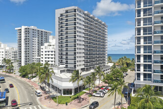 The Riviera in Miami Beach, FL - Building Photo - Building Photo