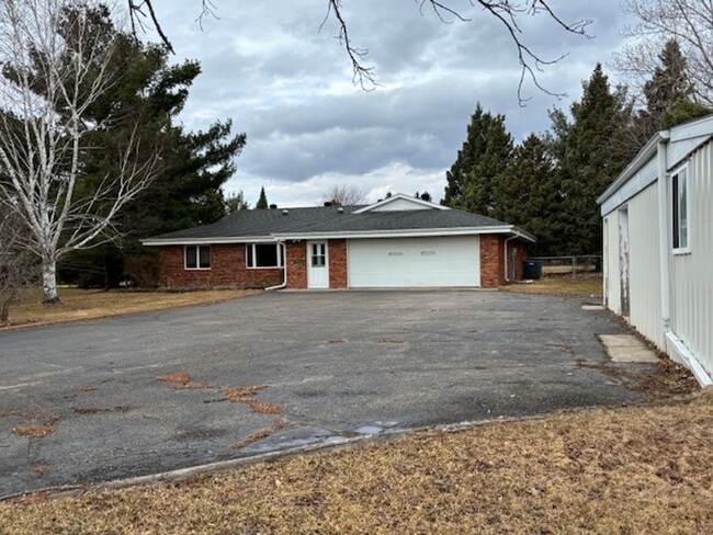 36961 NW lamond Dr in Bagley, MN - Building Photo - Building Photo