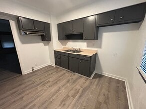 3285 W 86th St in Cleveland, OH - Building Photo - Building Photo