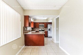 10401 NW 20th Ct in Sunrise, FL - Building Photo - Building Photo