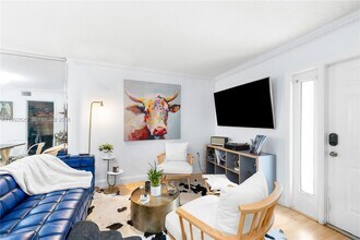 7760 NW 22nd St in Hollywood, FL - Building Photo - Building Photo