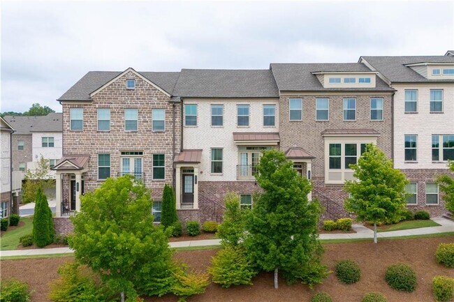416 Montclair Ct in Woodstock, GA - Foto de edificio - Building Photo