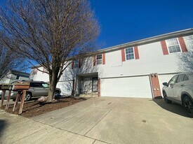 250 Parktrail Rd in Normal, IL - Building Photo