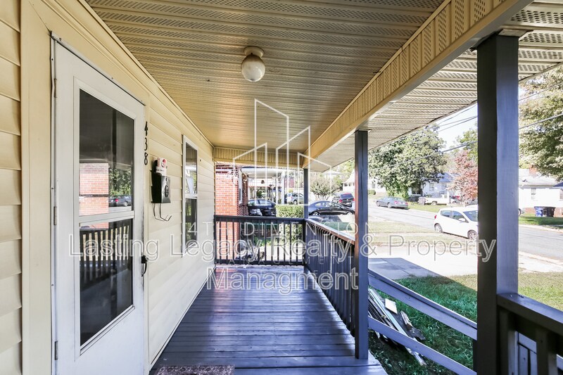 438 24th St NW in Winston-Salem, NC - Building Photo