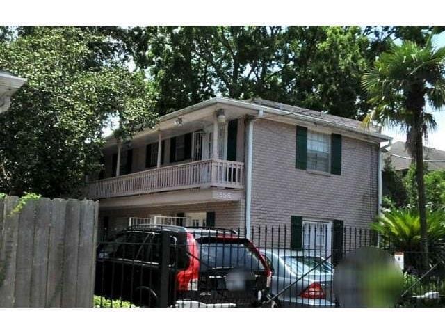 property at 5516 S Robertson St