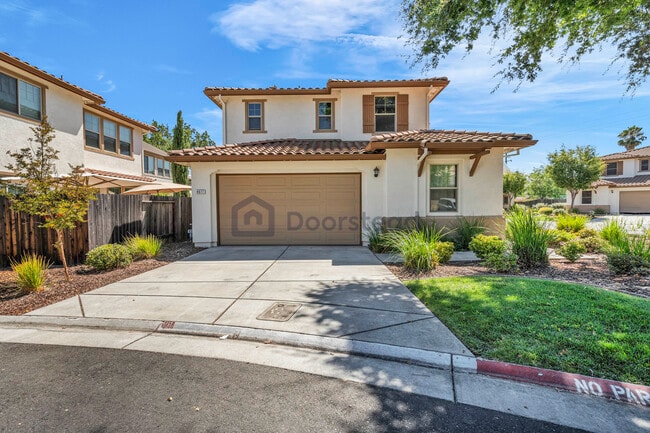 4677 Lue Ln