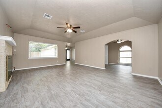 23223 Canyon Lake Dr in Spring, TX - Building Photo - Building Photo