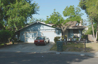 18331-18333 Carriage Dr in Morgan Hill, CA - Building Photo