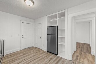 2805 Cottage Grove Ave in Des Moines, IA - Building Photo - Building Photo