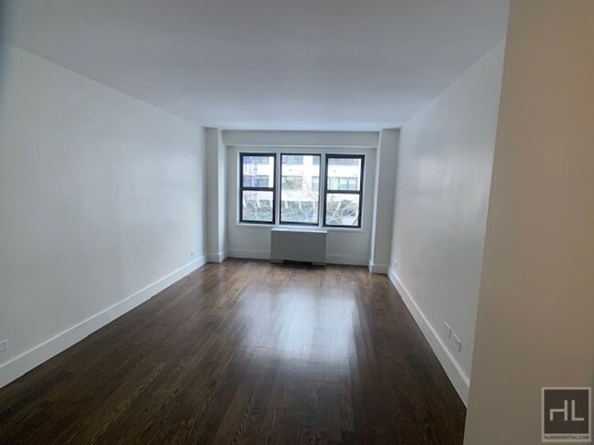 property at 220 E 63rd St
