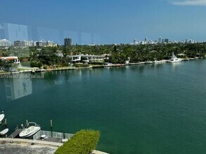 9100 W Bay Harbor Dr in Bay Harbor Islands, FL - Foto de edificio - Building Photo