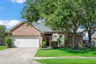 11402 Bucks Bridge Ln in Sugar Land, TX - Building Photo - Building Photo