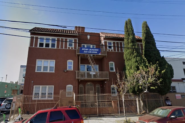 2877 San Marino St