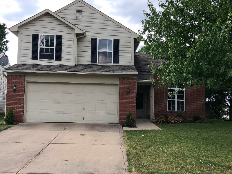 13098 Sterling Cmns in Fishers, IN - Building Photo