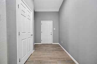 25106 Morgan Cemetery Rd in Cleveland, TX - Building Photo - Building Photo