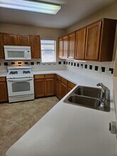 1002 Woodview Dr in Leander, TX - Building Photo - Building Photo