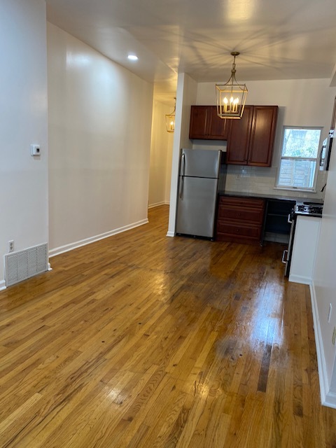 1004 S. 11th Street, Unit Apt 1 in Philadelphia, PA - Building Photo