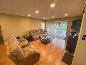 821 Sky Pine Way in Greenacres, FL - Building Photo - Building Photo