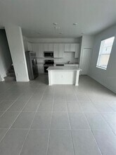 2660 Skyline Lp in Kissimmee, FL - Building Photo - Building Photo