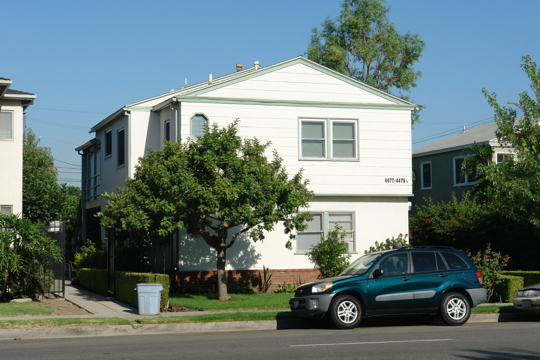 4477-4479 Hazeltine Ave in Sherman Oaks, CA - Building Photo