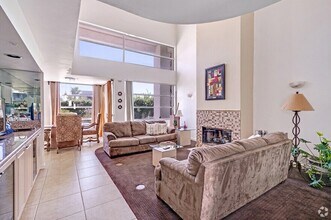 67590 Jones Rd in Cathedral City, CA - Foto de edificio - Interior Photo