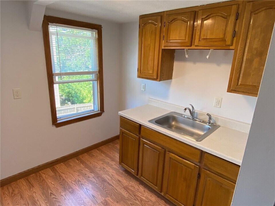 177 Boyden St-Unit -2nd in Woonsocket, RI - Building Photo