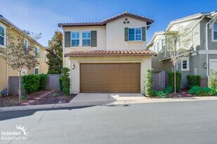 8404 Reagan Gn in San Diego, CA - Building Photo