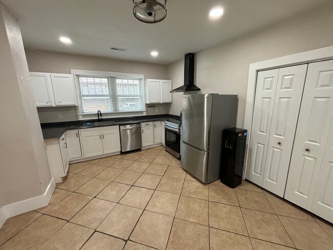 402 W Mobile St in Florence, AL - Building Photo - Building Photo