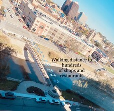 Locarno in Kansas City, MO - Foto de edificio - Building Photo