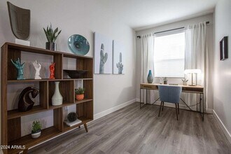 9700 S Central Ave, Unit 2 in Phoenix, AZ - Building Photo - Building Photo